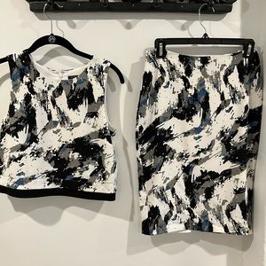 Banana Republic: 2 piece cropped top/pencil skirt